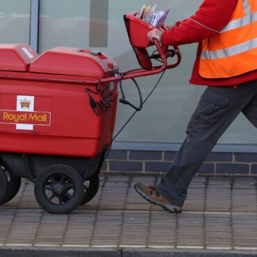 Recruitment Crisis Causing Long Term Royal Mail Delivery Targets Failure Union Says